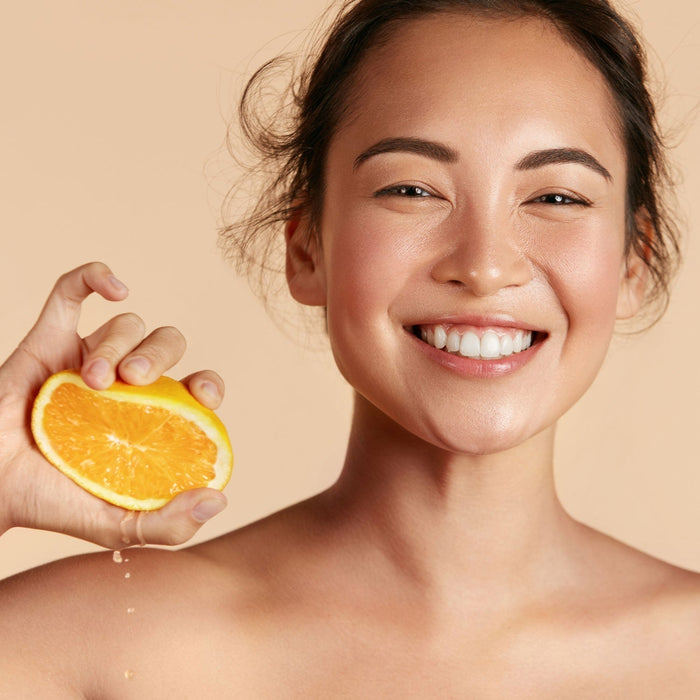 Compléments alimentaires anti-âge : lequel choisir pour la peau ?